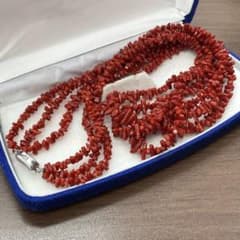 遺品整理 生前整理 血赤珊瑚3連ネックレス SILVER - メルカリ