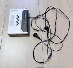 SONY WALKMAN 2点 専用イヤホン付 まとめ売り　ジャンク品 2026年最新】Yahoo!オークション -sony walkman 2の中古品・新品・未