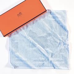 エルメス HERMES タオルハンカチ 新品タグ付き 箱付き ポニー ホース