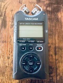 【美品】TASCAM DR-40 リニアPCMレコーダー 本体＋箱/説明書付きのサムネイル