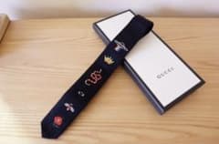激レアBTSテテ着用モデル　GUCCI エンブロイダリー ネクタイのサムネイル
