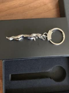 jaguar キーホルダー　箱付きのサムネイル