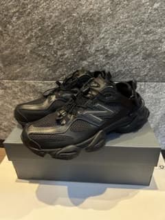 New Balance 9060 ブラック サンダルのサムネイル