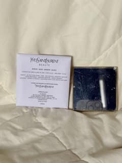 Yves Saint Laurent ブラックミラーのサムネイル