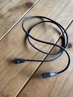 Shokz（ショックス）の骨伝導イヤホン用マグネット式充電ケーブルのサムネイル