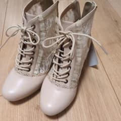 axes femme レースアップブーツ ベージュのサムネイル