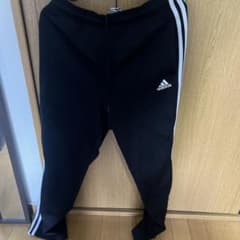 adidas トレーニングパンツ 黒 3本ラインのサムネイル