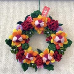 つまみ細工とちりめん細工のフラワーリース　※カーネーションとひまわりのサムネイル