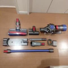 ☆dyson コードレスクリーナー【V8(SV10)】 バッテリー使用可能 - メルカリ