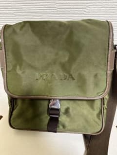PRADA プラダ ショルダーバッグ 三角プレート 三角ロゴ