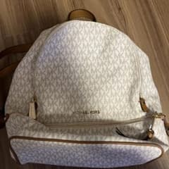マイケルコースリュック美品のサムネイル