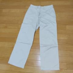 LEVIS メンズ チノパン ベージュ シンプルのサムネイル
