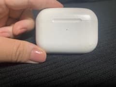 AirPods Pro 左耳、ケース、イヤーチップのサムネイル