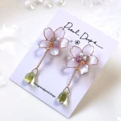 天然石と桜の♡ナチュラルグリーンビジュードロップピアス♡♡さくら♡サクラ♡のサムネイル