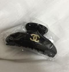 安いCHANEL シャネルノベルティヘアクリップの通販商品を比較
