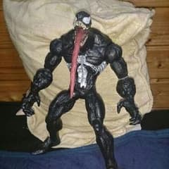 ヴェノム フィギュアのサムネイル
