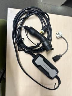 EV充電ケーブル100v,6m,日産リーフ、BMW、テスラ EV充電ケーブル100v,6m,日産リーフ、BMW、テスラ - メルカリ