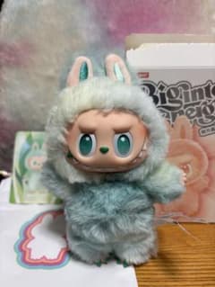 正規品　LABUBU ラブブ Big into Energyのサムネイル