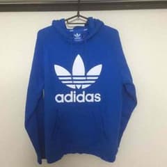 adidasパーカーのサムネイル