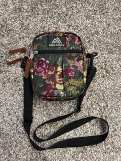 GREGORY 花柄 ショルダーバッグ Mサイズのサムネイル