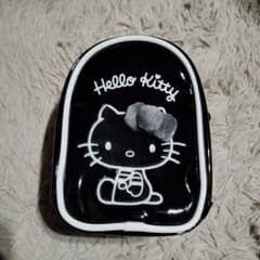 Hello Kitty エナメルミニポーチのサムネイル