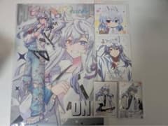カラフルピーチのどぬくさんグッズセットのサムネイル