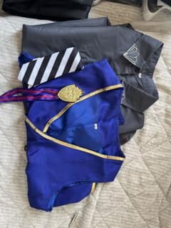 ツイステッドワンダーランド ポムフィオーレ寮 制服セットのサムネイル