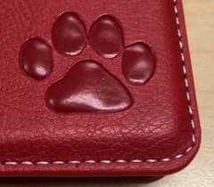 本革　iPhone13 レッド☆可愛い肉球　手帳型スマホケース　マグネット式のサムネイル