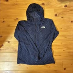 ノースフェイスTHE NORTH FACE ドット柄 マウンテンパーカーのサムネイル