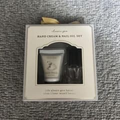 classic zoo HAND CREAM & NAIL OIL SETのサムネイル