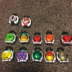 お取り置きna-0さん専用仮面ライダーガイム 戦隊物セットのサムネイル