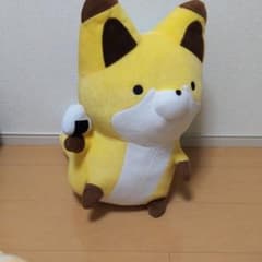 タヌキとキツネ めちゃでかぬいぐるみのサムネイル