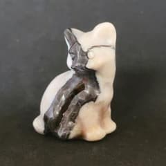 天然石モースアゲートの猫ちゃん　置物　ご購入前に在庫確認必要CZN.130 ☆天然石☆ボルケーノアゲート 猫 彫刻 置物 - メルカリ