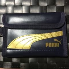 PUMA二つ折り財布のサムネイル