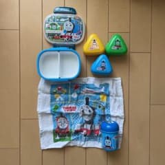 機関車トーマス　お弁当箱　オニギリ入れのサムネイル