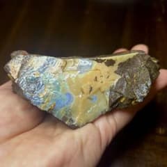 巨大！！1665ct ボルダー オパール 原石 巨大！！1665ct ボルダー オパール 原石 - メルカリ