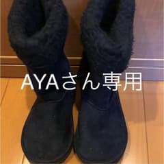 ムートンブーツのサムネイル