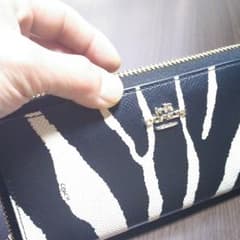 COACH長財布のサムネイル