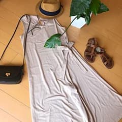 ベージュのオールインワン❤のサムネイル