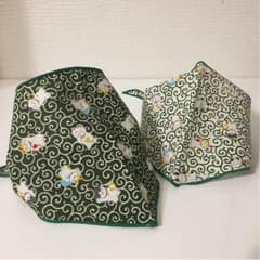 唐草猫柄 バンダナのサムネイル