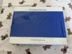ZB1 1st Global Official FC キットのサムネイル