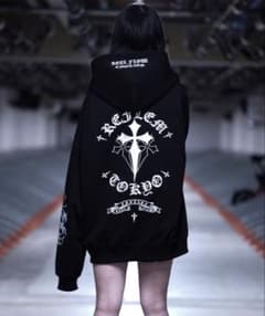 『REFLEM/レフレム」クロス刺繍ZIPパーカー/ジップアップのサムネイル