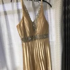 ロングドレスのサムネイル
