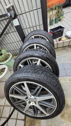 元のbenz S550 用です。タイヤ。245/45/R19のサムネイル