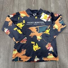 【新品】ポケモン　トレーナー　キッズ　男の子　トップス　ピカチュウ 110