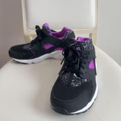 NIKE AIR HUARACHE ブラック×パープル 25㎝のサムネイル