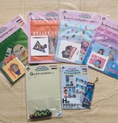 이치 반 쿠지 드래곤 볼 아크릴 매력 지퍼 & 스티커