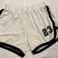 「23」ロゴ入り ホワイト×ブラック ショートパンツのサムネイル