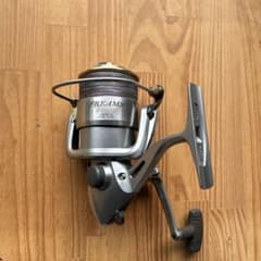 DAIWA FREAMS 4000 スピニングリール 本体のサムネイル