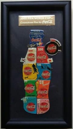 2002 ワールドカップ コカコーラ ピンバッジ額入り 限定品 - メルカリ